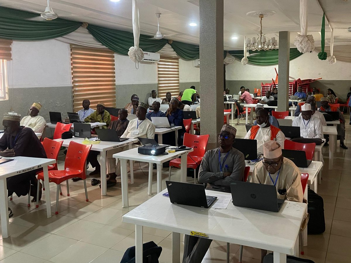 Our teams have been busy these weeks supporting @NMEPNigeria #malaria work, providing training on using GRID3 #maps during their microplanning workshops in #Gombe, #Jigawa states. This workshop in Dutse, Jigawa had 67 local health workers in attendance.