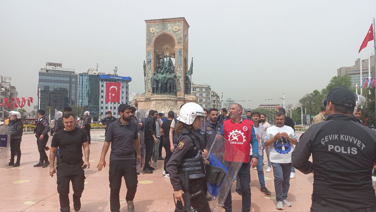 🛑1 Mayıs alanı Taksim Meydanı'dır! 1 Mayıs alanından sesleniyoruz, haklarımız için, geleceğimiz için, özgürlüklerimiz için 1 Mayıs'ta alanlardayız! DİSK/Enerji-Sen Genel Başkanı Süleyman Keskin, Örgütlenme Uzmanı Osman Çokaman, Özel Öğretmenler Sendikası Genel Başkanı Eren