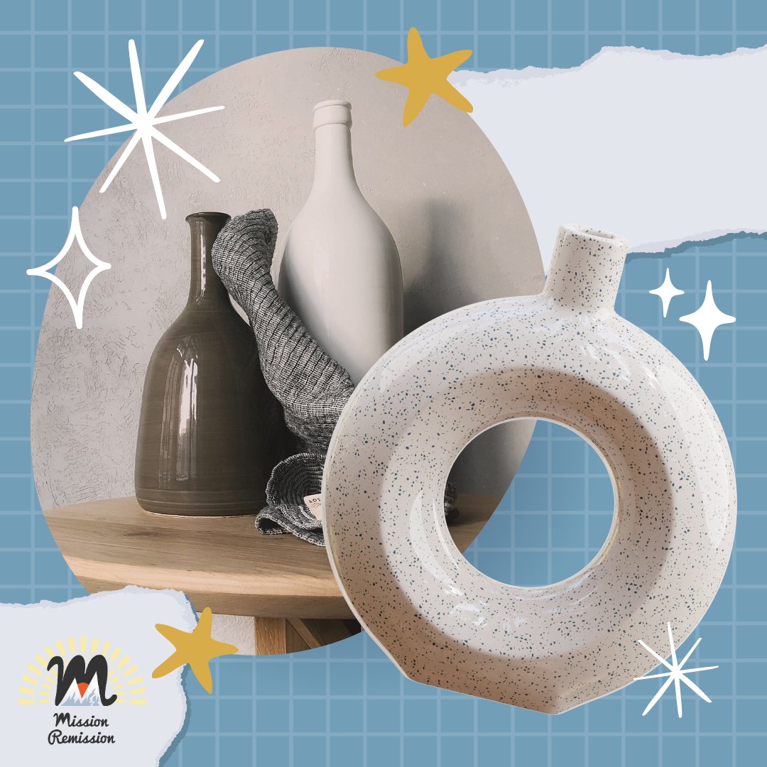 I'm a huge fan of The Great Pottery Throwdown, but it looks so difficult! I've never taken a ceramics class, but would love to. Do any of you make pots and, if so, is it as tricky as it looks?

#cancersurvivors #feelgoodapril #missionremission #thegreatpotterythrowdown