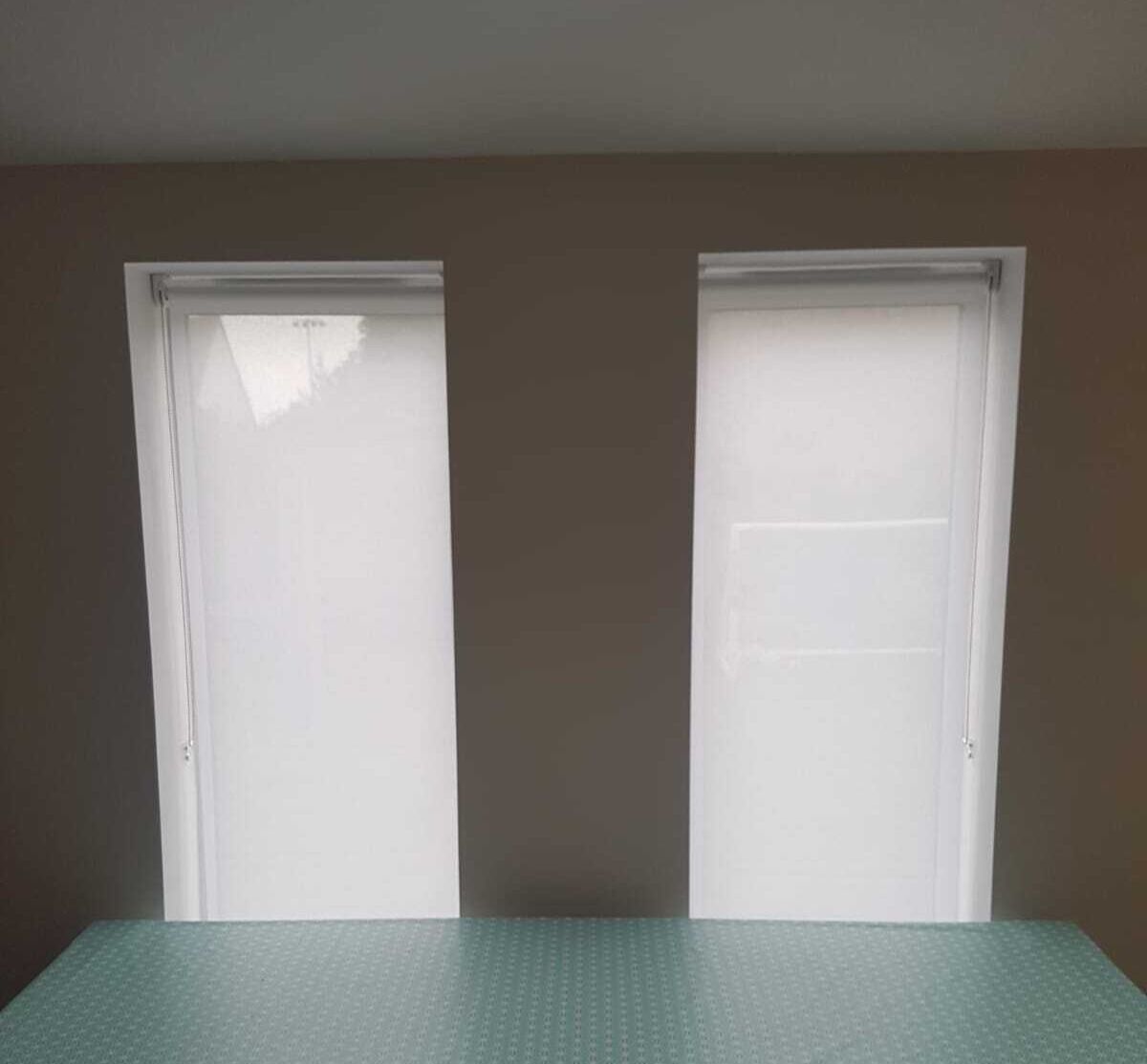 directfabrics's tweet photo. Upgrade your space with our Voile Roller Blind! It's easily adjustable to achieve your desired level of shading, offering the perfect balance of privacy and view with its opaque finish. Perfect for any room! #VoileBlind #RollerBlinds #FlameRetardant 

https://t.co/YVlx63uDgR https://t.co/9Xev8qzZ4X