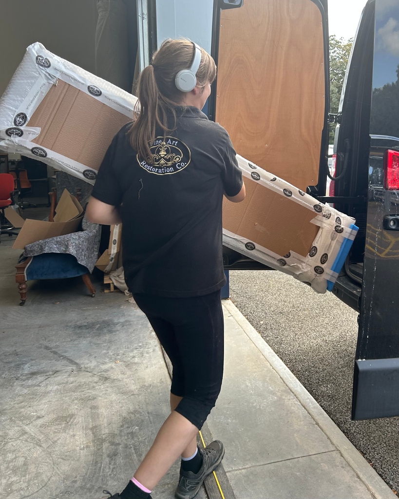 Our expert team are with you every step of the way, from initial collection, to that much anticipated delivery🚚

#art #painting #antiques #furniture #delivery #fineart #conservation #restoration #artconservation #artrestoration #artlover #arthistory