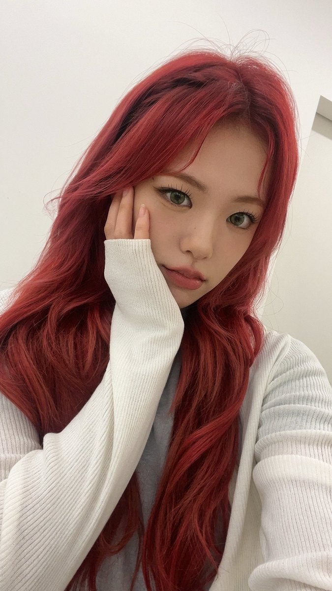 offclLapillus's tweet photo. #SHOWITOFF

잠시 후 오후 9시, <Radio'n Us> 에 라필루스 유에가 출연합니다.

#Lapillus #라필루스 #Yue #유에 https://t.co/Y6o43vgXP2