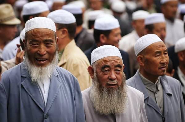 Google > Uyghurs 
Aaaa no beyaz ırk, hayret