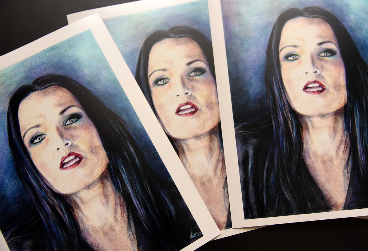 Ila_Gi's tweet photo. Cause 3 Tarja are better than one π€ @tarjaofficial #printingtest #drawing https://t.co/YYzQ8hEUX0