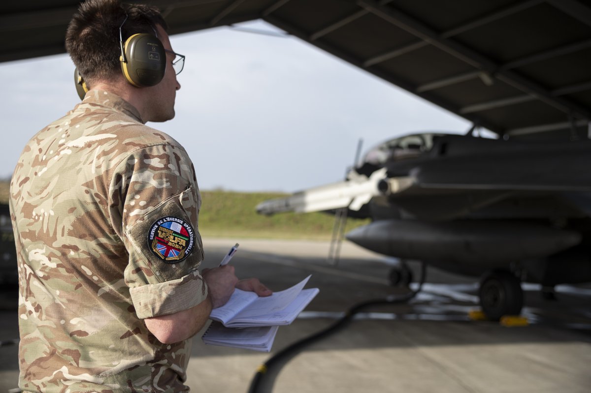 energie_ops's tweet photo. Le Service de l’énergie opérationnelle s’est entraîné avec la Royal Air Force (RAF) dans le cadre de VOLFA 2024, un exercice organisé par l’Armée de l’air et de l’espace.
🔎 https://t.co/UcqtjwH8QV

📸 Etienne P. /DSEO - ADC Anthony 

#interoperabilité #MCPU https://t.co/tFDCVzEt09