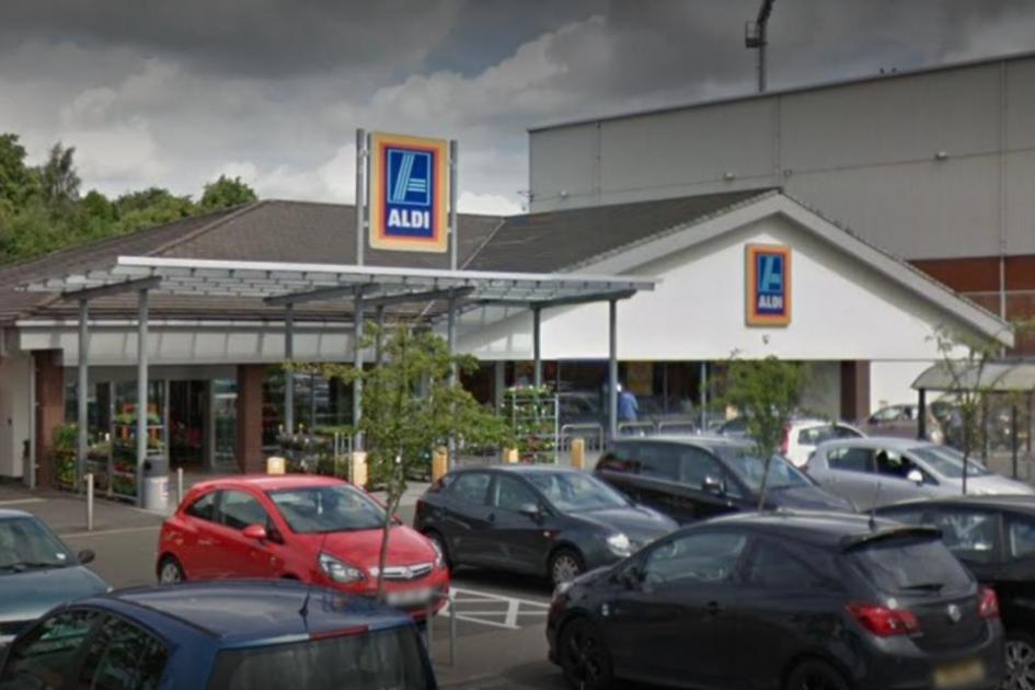 THE date has been revealed for the re-opening of Aldi's Halbeath Road store. dlvr.it/T5xXmV 🔗 Link below