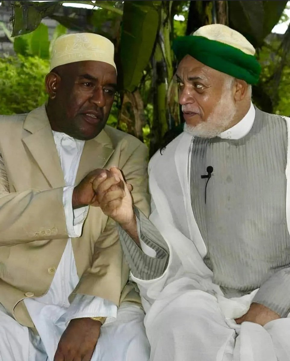 HaykaMoussa's tweet photo. Le titre de cette photo est :le manipulateur et le manipuler .donné moi la vôtre. https://t.co/FkX0aNFfNw