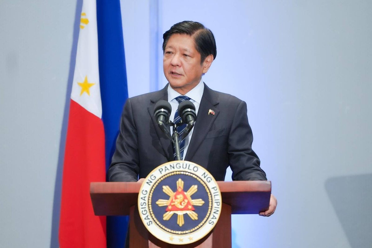 The Presidential Communications Office on Tuesday belied the claim of a video content circulating online featuring manipulated audio of President Ferdinand R. Marcos Jr. directing the military to take action against a foreign country. (📷: PCO) ptvnews.ph/palace-warns-v…