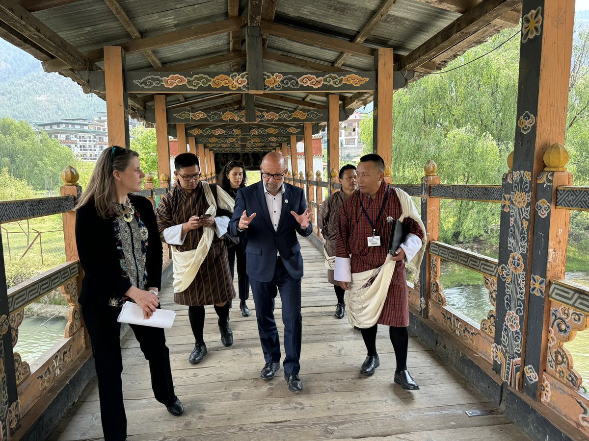 RobbieBisset's tweet photo. .@theGEF commitment & contribution to sustainable finance for conservation dates back 30 years - #Bhutan was the recipient of its second-ever grant ➡️ @BTFEC
CEO @cmrodrigueze met leaders of the conservation trust fund, GEF agencies & govt officials to discuss future cooperation https://t.co/d8vIq5wuDq