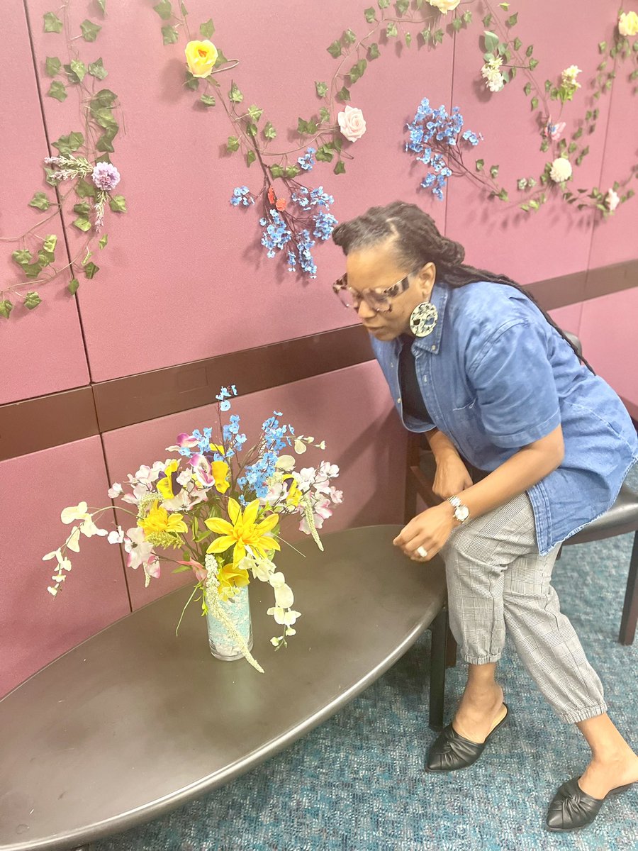 Happy Administrative Professionals Day to all the hard working “key” people in OCPS. We are so appreciative of STO administrative professionals for all that do to keep us afloat- especially Leslie and Marion! Enjoy you day-well deserved!