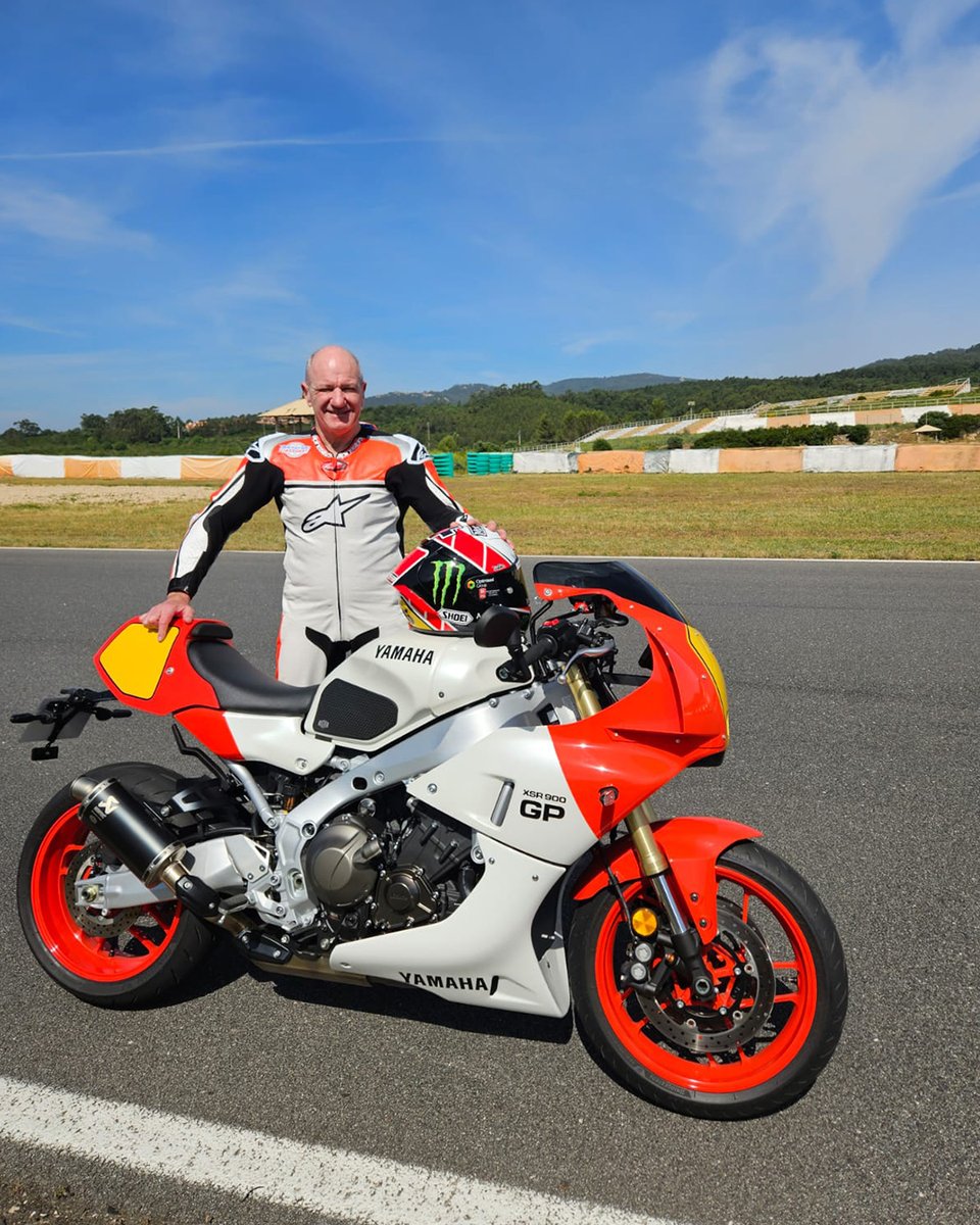 Great to see three-time British Superbike Champion @niallmackenzie1 suited and booted at the XSR900 GP Press Test today! 🔥

Seeing him in those colours you'd think it's 1989 again!

#Yamaha #RevsYourHeart #Motorcycles #UKBikers