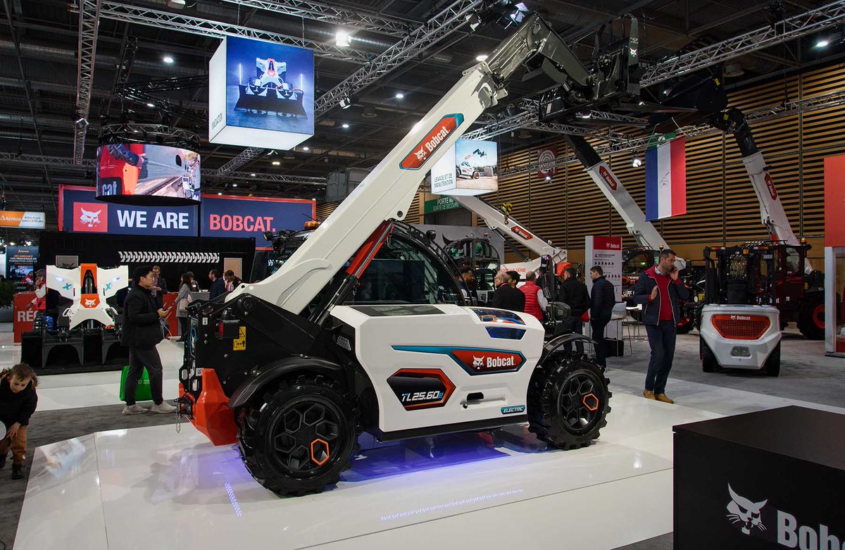 Bobcat uses Intermat 2024 as launchpad for TL25.60e electric telehandler concept.

Read story ⬇️
earthmoversmagazine.co.uk/news/view,bobc…

-----
#earthmoversmagazine #bobcat #intermat2024 @Bobcat_EMEA