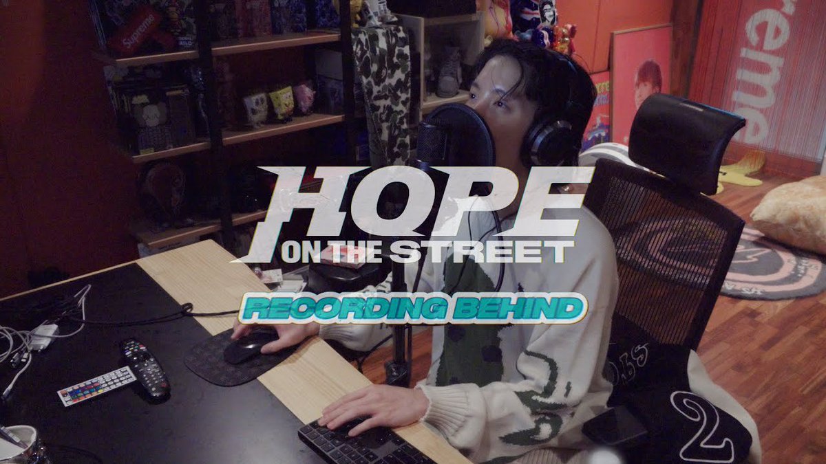 🎥 | j-hope 'HOPE ON THE STREET' Recording Behind Foi liberado no Youtube o por trás das gravações do documentário de 'HOPE ON THE STREET'! Não esqueçam de curtir e deixar um comentário! 🔗(youtu.be/aWW2fQwIRvE) #jhope #제이홉 #HOPE_ON_THE_STREET #홉온스