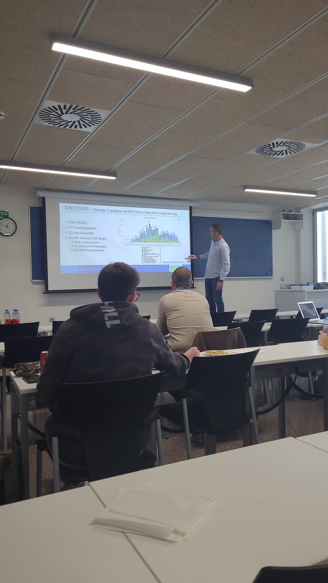 EEBE_UPC's tweet photo. Hem tancat #ResearchBeer d'aquest curs 23-24 amb les ponències de @gilserrancoli, del grup #InSup, i @lluissoler, d'#ENCORE
Tornem amb noves presentacions el proper curs per conèixer la recerca del Campus Diagonal-Besòs
#recercaEEBE #recercaUPC https://t.co/VEXCg26Zye
