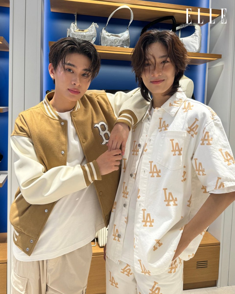 ELLEThailand's tweet photo. คิ้วต์เป็นพิเศษ! สองหนุ่ม ไทย-เน็กซ์ กับโททัลลุคสุดชิกจาก MLB สำหรับการมาร่วมงานเปิดตัวสโตร์ใหม่ของ MLB ณ Siam Square One บอกเลยว่าลุควันนี้ต้องถูกใจแฟนๆ แน่นอน 

#ELLEThailand 
#MLBThailand #MLBSQ1withBUS
#THAIchayanon #NEXnattakit
#BUSbecauseofyouishine https://t.co/eU0f07jdPi