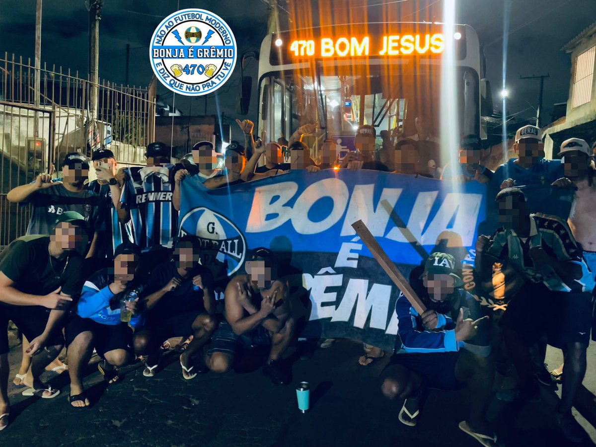 470P10's tweet photo. Enquanto o GRÊMIO, copero e imortal.
Torcida nunca abandona, gaudéria não tem igual…

O terceiro Bairro mais Tricolor da capital. 
Perdendo apenas pra Azenha e Humaita. https://t.co/vw1YEyyGfF