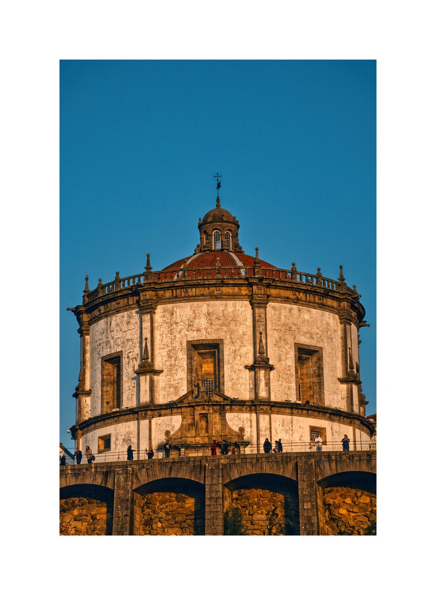 📍 Vila Nova de Gaia, Portugal 

In this photo we can see the Monastery of Serra do Pilar - a former monastery located in Vila Nova de Gaia, Portugal, on the opposite side of the Douro River from Porto.

#travelwithlenses #vilanovadegaia #monastery #madewithluminar #visitportugal