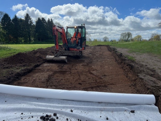 Pronin_limited's tweet photo. We had a busy Friday last week at Pronin - constructing an access track at Whitchurch Rugby Club ready for the Mini and junior rugby festival on Sunday and delivering a roller for the ground staff at Malpas Sports Club to prep the cricket wicket over the weekend https://t.co/hzVgpgadiy