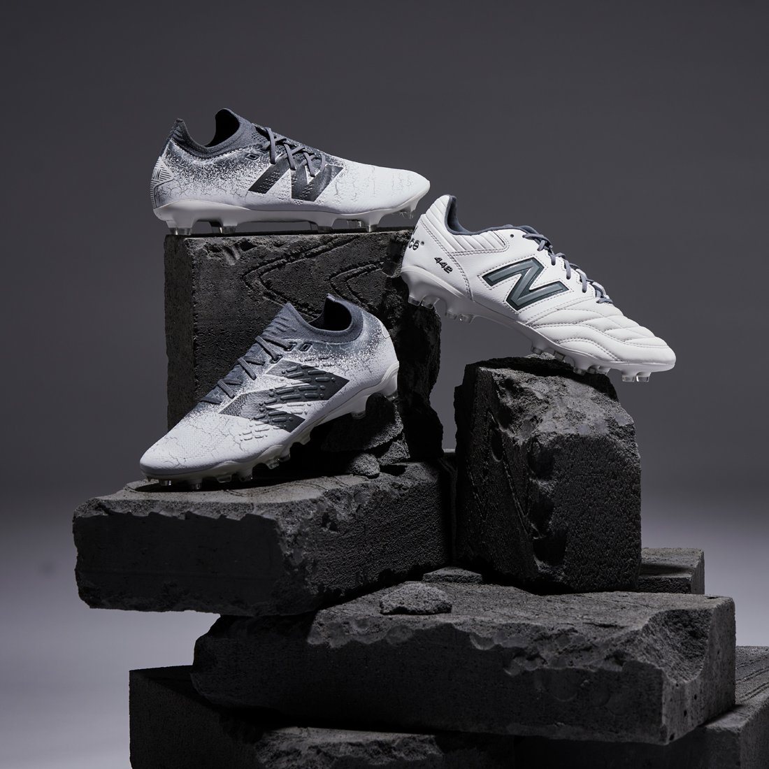 Lining up for this year's ‘Grey Day’ – the brand’s self-made holiday that celebrates their iconic neutral colour palette – @NBFootball have dropped the ‘Grey Days’ pack, featuring the Furon v7+, Tekela v4+ and 442 v2. Closer look: soccerbible.com/performance/fo…