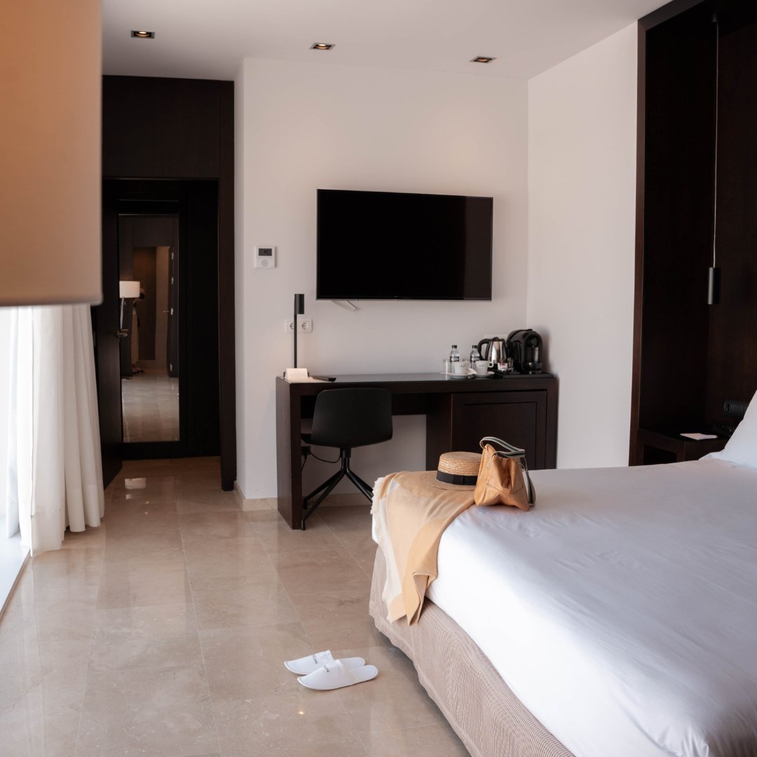 This spring, unwind in our fantastic rooms overlooking Sevilla. We look forward to welcoming you at La Posada del Lucero! 🌸
Esta primavera, relájate en nuestras estupendas habitaciones con vistas sobre Sevilla.
¡Te esperamos en La Posada del Lucero!