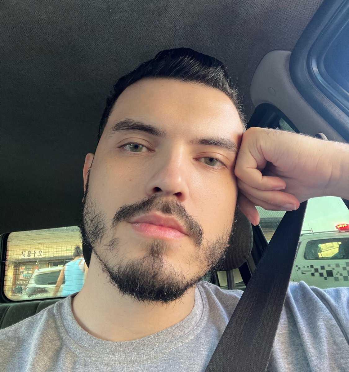 xtinohenri's tweet photo. Bom dia pra quem não dormiu nada. Novidades? https://t.co/D91IbN8h99