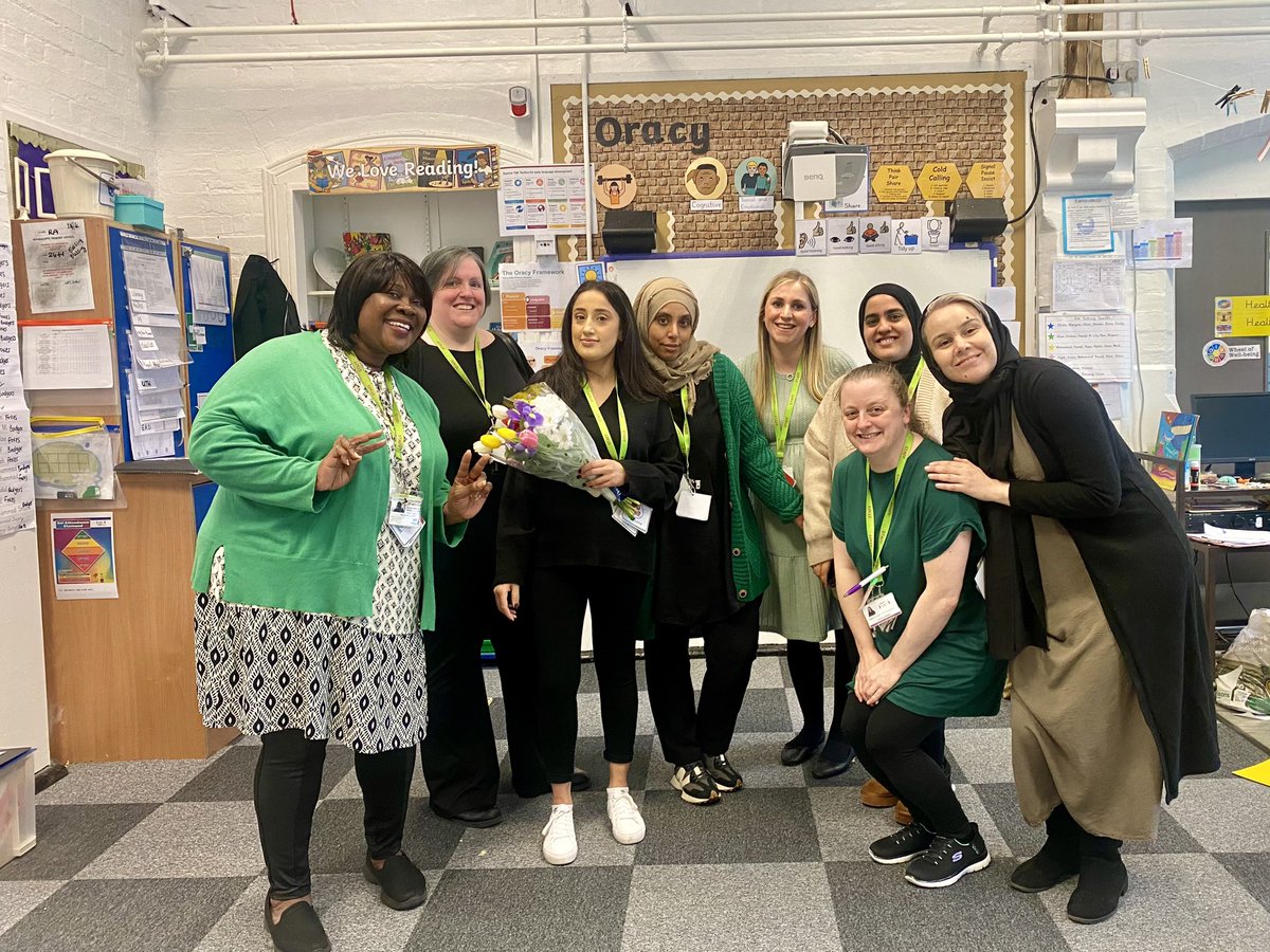 The Early Years Team would like to wish Ms Raza a very Happy Birthday today! 🥳🎂🎈#EYFS #WPS #Leightrust #teamlunch