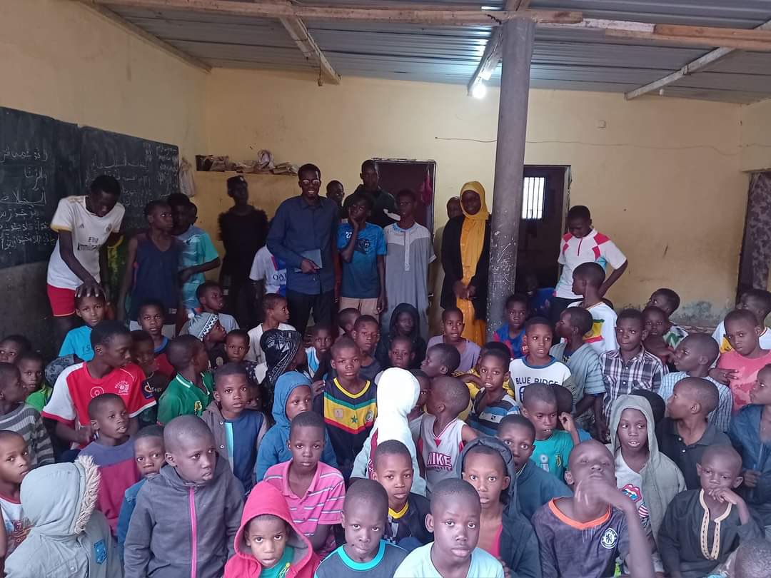 CitizenLab_RIM's tweet photo. 🚀J'ai eu un entretien inspirant avec Mountaga Sall, président de l'Association pour la Défense de la Voix des Enfants en Mauritanie (ADVEM), sur l'engagement citoyen pendant le Ramadan.✨
Découvrez cette rencontre sur https://t.co/ESSgiBptdF.
#CitizenLabRIM #Engagementcitoyen https://t.co/BQSYbeJe7y