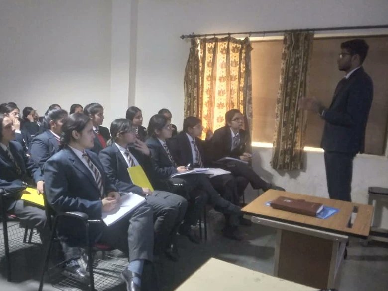 SISSP_RRU's tweet image. Our Student Research Assistant, Mr. Shrikant Mishra #interacted with the students of Class 10th, 11th and 12th of Guru Nanak Fifth Centenary School, Mussoorie, on the topic &quot;#Career Guidance in #Security Services&quot; the strength of students was around 60.
@RakshaUni @HMOIndia