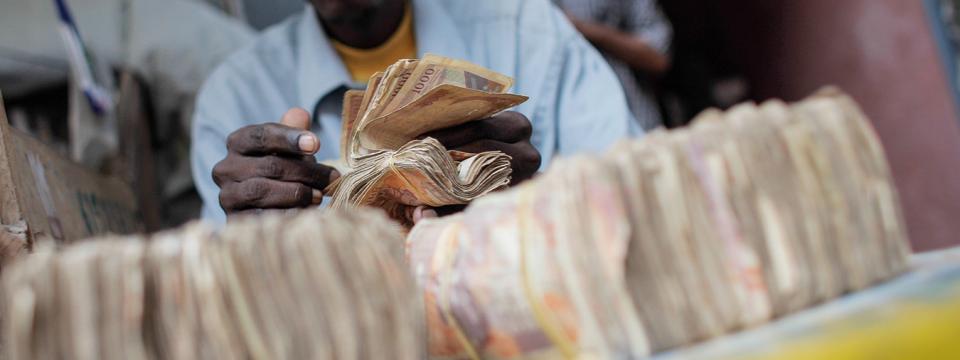 Restez informé des tactiques utilisées par les terroristes pour financer leurs activités. Assurez-vous de bien savoir à qui vous donnez votre argent.
#terrorisme #Mali #JNIM #EIGS #Sahel #AESinfo
📸: illustration