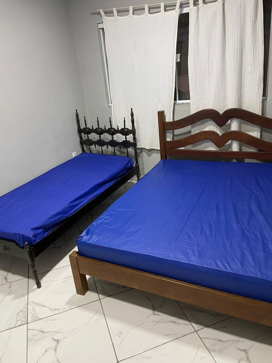 Thaiany0511's tweet photo. 🚨🚨🚨PROMOÇÃO🚨🚨🚨
Alugo casa em arraial do cabo, composta por 4 suítes todas com as condicionado, sala, cozinha, área gourmet, piscina, Wi-Fi, tv a cabo..Tudo isso por apenas $1999 ate 15 pessoas, a casa fica Localizada na praia dos anjos vai ficar de fora não né? 21964775115 https://t.co/WViwohkww5