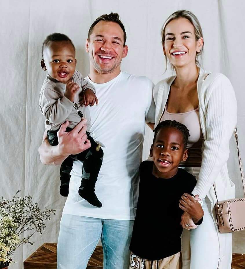 gnosis_mma's tweet photo. Wait till Conor shows up to the press conference in blackface screaming “ADOPT ME MATE! ADOPT ME YA LIL MELANIN THIEVIN FEWL YEA” https://t.co/UWDNSfFfH7