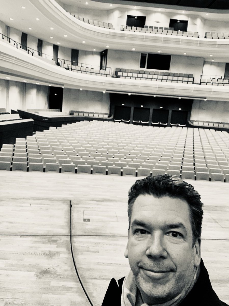 Great to visit the beautiful Amare Concert Hall in the Hague!  
On the 26.4 the Dutch Premiere of my Triple Concerto ”Lanterna” w/ @ResidOrkest and Storioni Trio conducted by @antonyhermus 🎼
@EditionPeters @WMClassical @NPOklassiek @FinEmbNL ⁦⁦@amaredenhaag⁩
