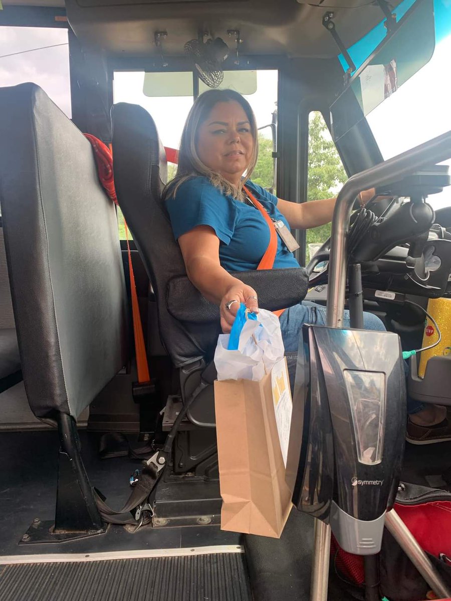 BowieServes's tweet photo. Today, the Bowie family is recognizing our school bus drivers for taking care of our precious cargo during the school year. Whether they are transporting our kids to school, home, activities, or to field trip events, school bus drivers deserve recognition for the job they do. https://t.co/nfgHkfFPJQ
