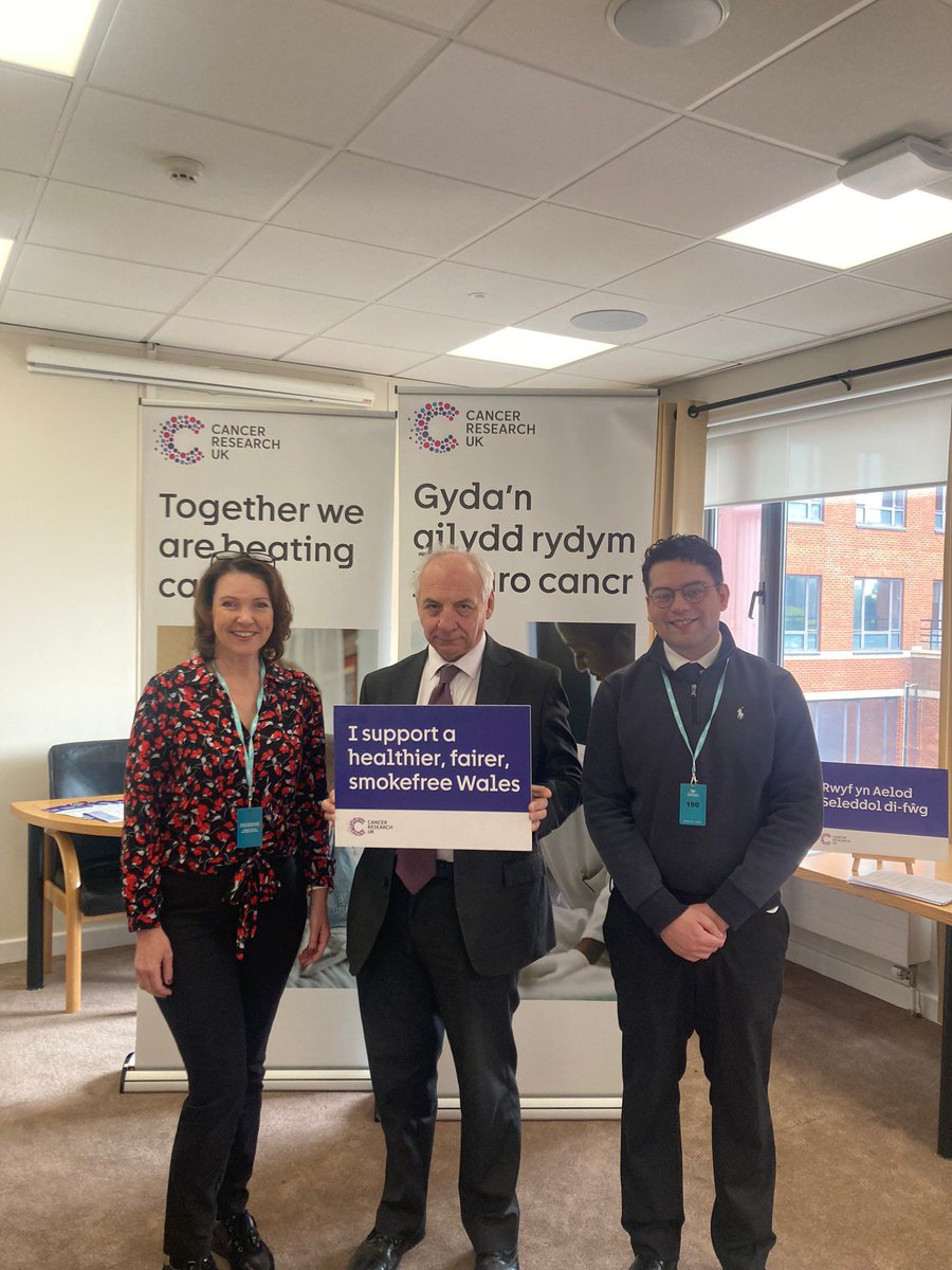 Diolch @MikeHedgesAM for joining @CRUKCymru and @ASHWalesCymru today to discuss the Tobacco and Vapes Bill - a much-needed piece of legislation to deliver a Smokefree Wales