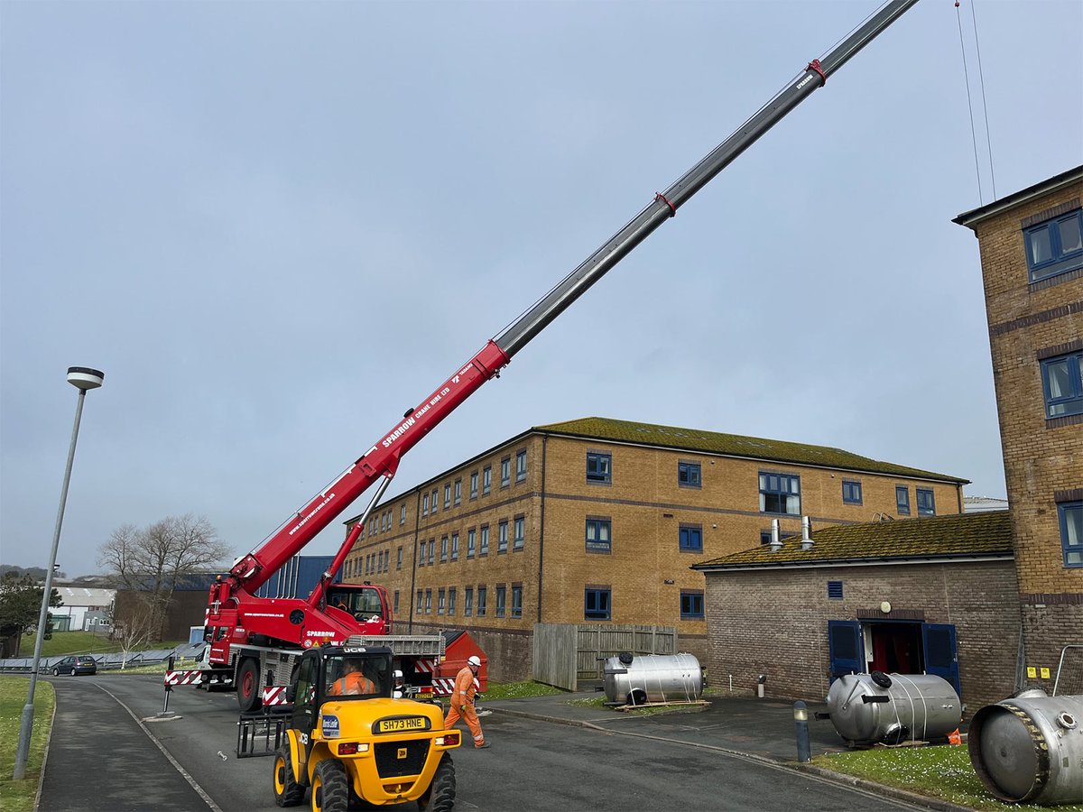 sparrowcranes's tweet photo. We completed a complex operation at HMS Raleigh in Torpoint, removing two redundant water heater storage tanks from within a confined space and installing new ones.

https://t.co/M5pzYszoJS

#crane #cranes #construction #cranehire #craneoperators #craneoperator #Cornwall https://t.co/kddjNP2JXn