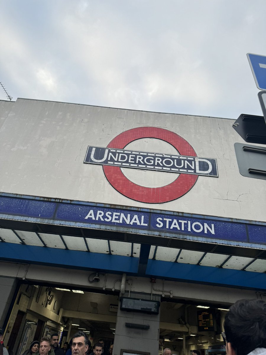 𝐌𝐨🏂 tweet media