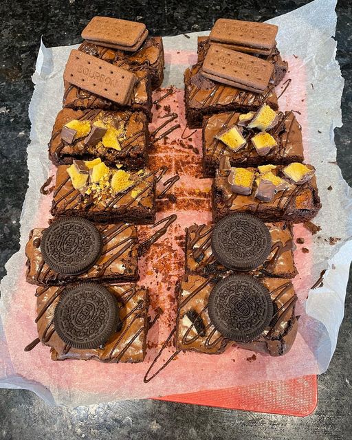 Wych's Brew, making the tastiest brownies in Cheshire (and beyond) 🍫🍫🍫
#cheshire #brownies #food #foodanddrink
tastecheshire.com/local-producer…