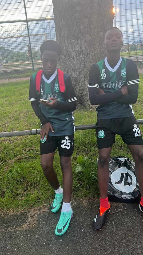 BreedingPFA's tweet photo. Well, practically the two great players, who were unavoidably absent, will not 
Mar the concentration of the boys as they log horn with counterpart, in thursday Cohesion tie in the ongoing Cohesion under17 Championship https://t.co/lx1XDZybkD