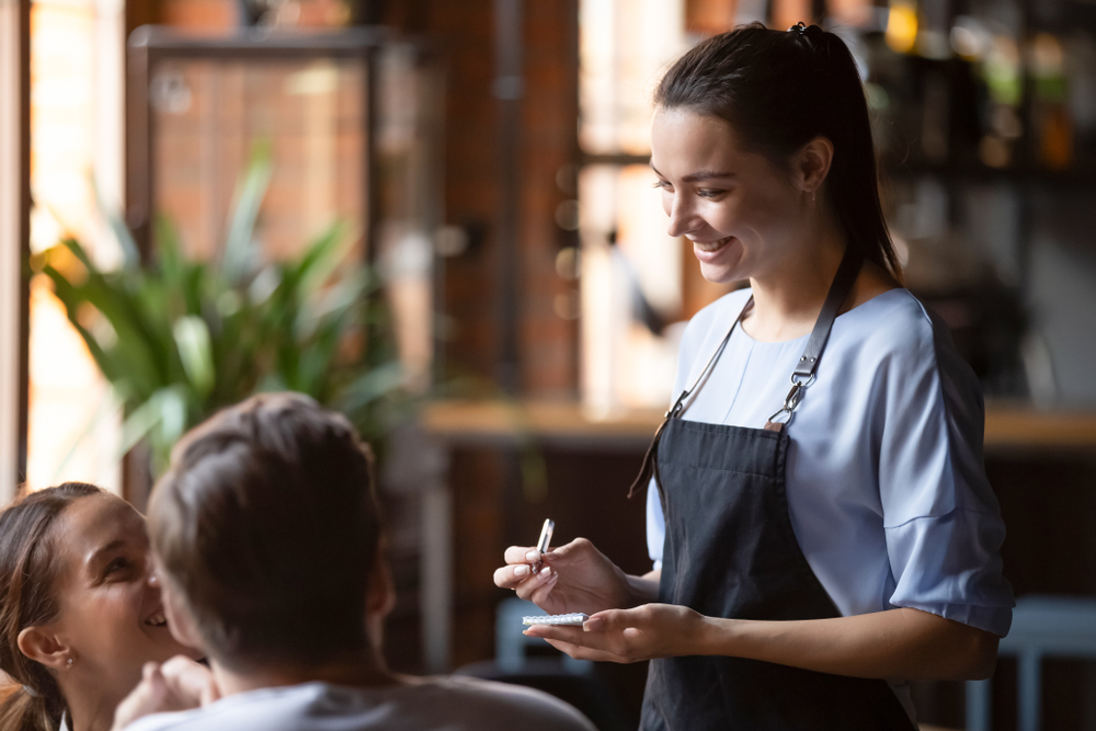 When eating out at a restaurant, always ask for a takeout container if you have any leftovers. Restaurants can't reuse any uneaten food so leftovers end up in the bin. :( For more tips on how to waste less food, visit: orlo.uk/VAGvH #FoodWasteItAllAddsUp