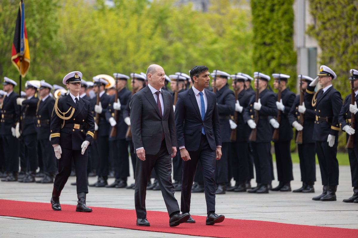 RishiSunak's tweet photo. Great to be here @Bundeskanzler 🇬🇧🇩🇪 https://t.co/Xm8ht7XQPU