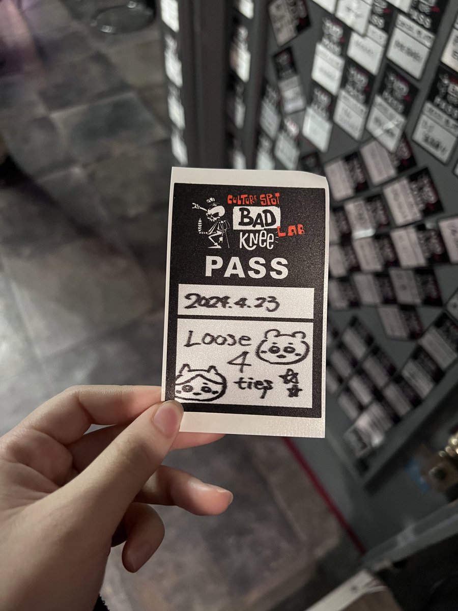 L4t_Mani's tweet photo. 昨日はラボのオープンマイクに行きましたよォ(^｡^)ちいかわパスを何処かに貼ってきたので探してください☆彡 https://t.co/CzF7WPsnlO