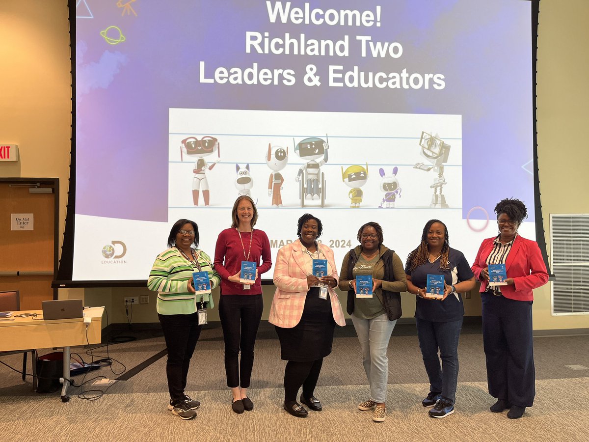 So incredibly proud to have this amazing educator as a colleague &amp; member of the 1st <a href="/RichlandTwo/">Richland School District Two</a> <a href="/DiscoveryEd/">Discovery Education</a> Teacher Design Team. Her passion, dedication, and willingness to task risks are unmatched! Thank you, Ms Richardson! <a href="/langfordlabs/">Langford Elementary</a>