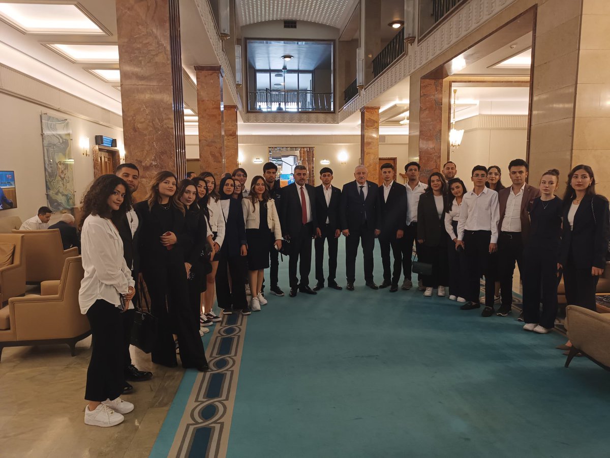 📍TBMM Hasan Kalyoncu Üniversitesi Hukuk Fakültesi’nde eğitim gören geleceğin hukukçularını mecliste misafir ettik.