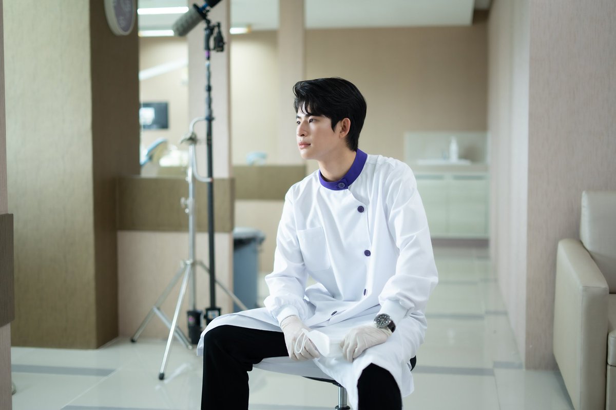 markohmbr's tweet photo. 📷 • 23042024 | Novas fotos dos bastidores de #SweetToothGoodDentist liberadas!

#mmarkpkk #ohmtpk #markohm https://t.co/btqccDi0Da