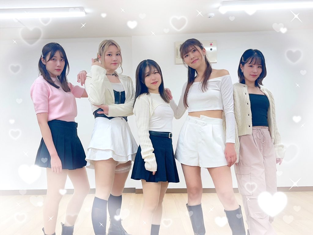 Patchwork808's tweet photo. 🌃ぱっちわーく419作目の投稿です！今回はLE SSERAFIMの『Perfect Night』です！  

親しい友人と楽しい夜を過ごす喜びと自由を歌ってる曲…かな😎
 
忘れられない夜に友人と共有する喜ばしい瞬間を一緒に祝福しましょー！🤍

#ぱっちわーく88ぱちぱちぱっち

👏👏 https://t.co/Em66PSbKFn… https://t.co/0mqyqdtc5I