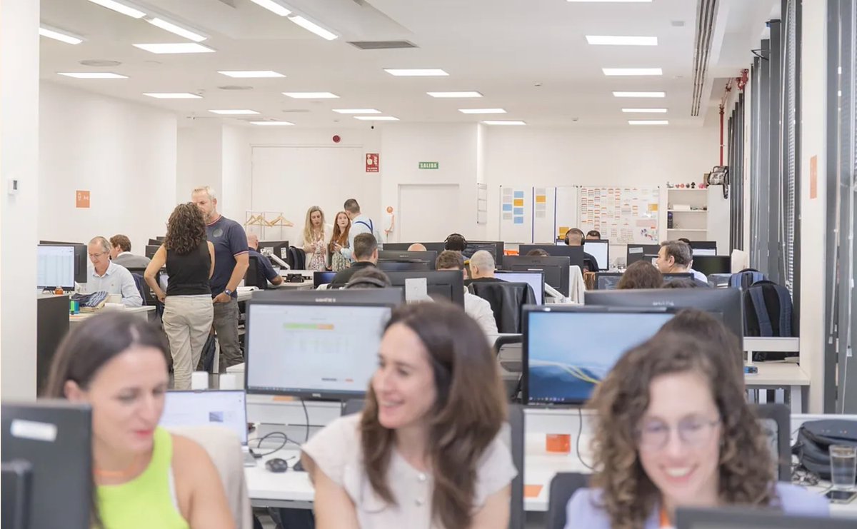 WeAreKairos_'s tweet photo. Buen trabajo y buenos resultados en Kairós DS 📈

Este año hemos superado nuestros objetivos de facturación, hemos aumentado nuestro EBITDA y nuestra plantilla ha crecido un 53% respecto al ejercicio anterior.

✨Noticia: https://t.co/tOLm3zccaR https://t.co/zGPauv5Xpd