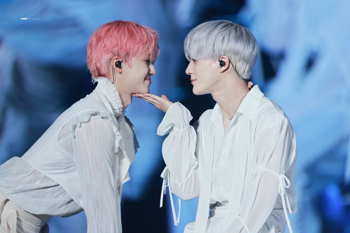 ljnsbff's tweet image. .