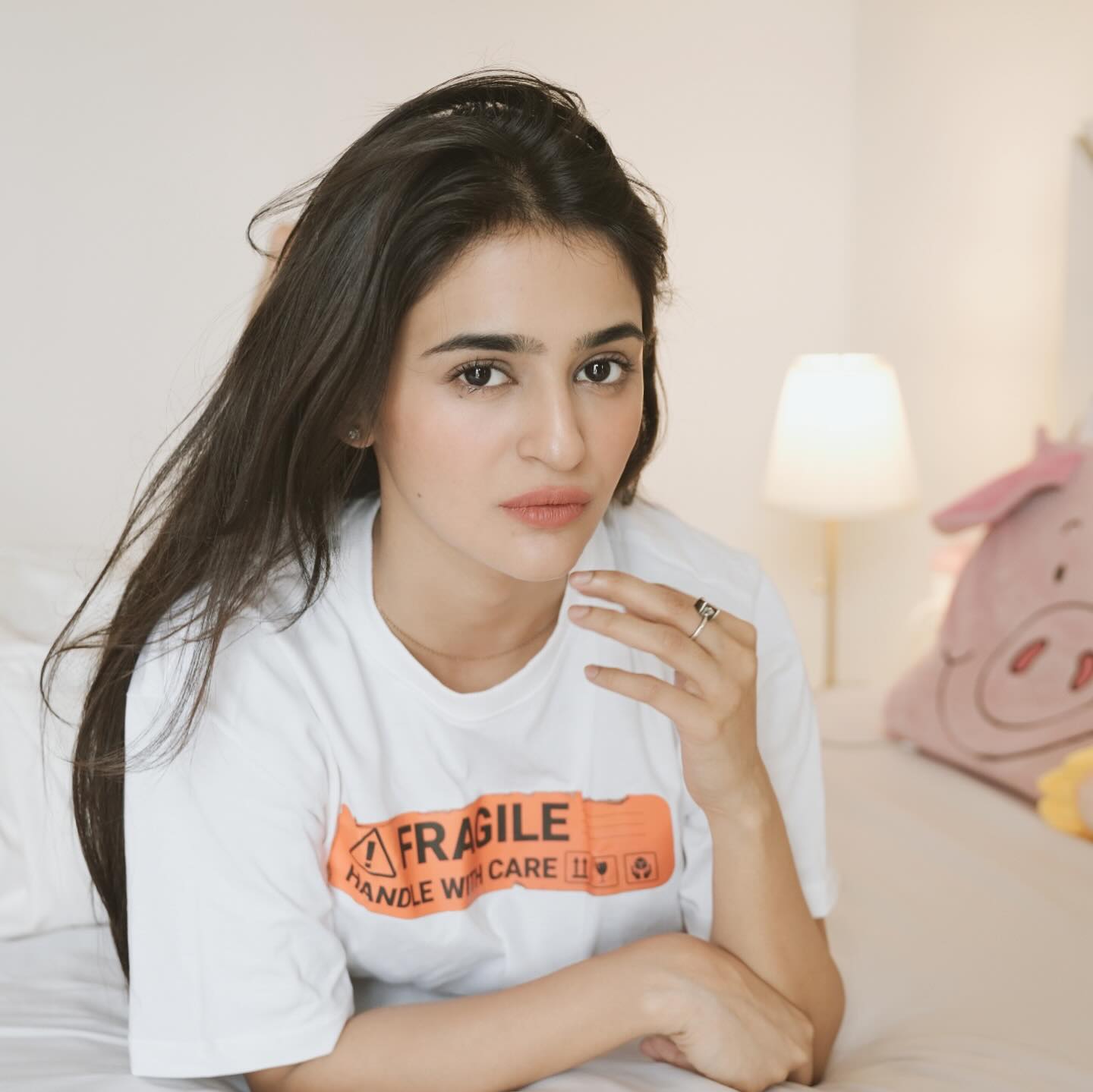 GL7Vr2_a8AAxOKj?format=jpg&name=large