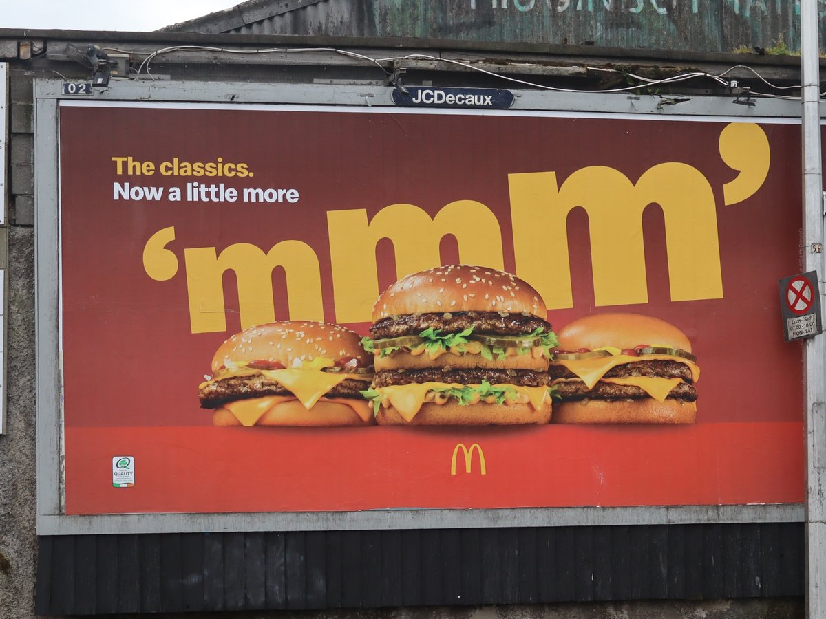 Juicier patties, new toastier buns and meltier cheese. @McDonaldsIRL classics are now a little more ‘Mmm’ 🤤 The campaign is planned by @zenithireland and Source out of home, with creative from @LeoBurnettUK, live across retail, roadside & commuter environments. #BeMoreNow