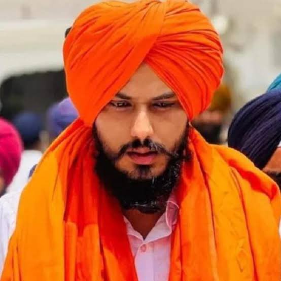 Breaking : Amritpal Singh, founder of Waris Punjab De, who is lodged in Dibrugarh jail under the NSA, has agreed to contest the election from Khadoor Sahib as an independent candidate.